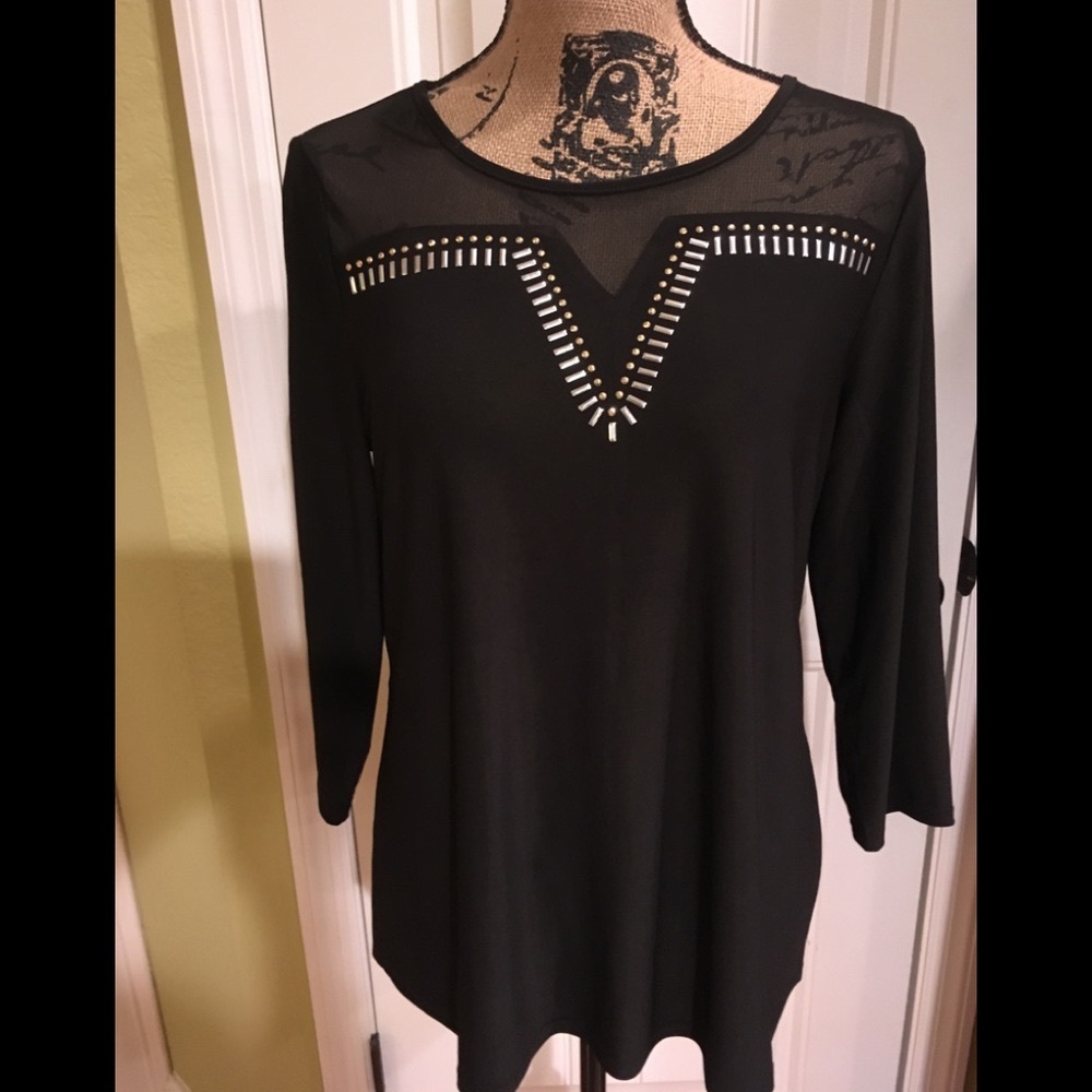 👍 NWOT Suzie in the City  Black with Studs So Elegant M Top Size Medium